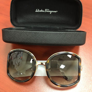 SALVATORE FERRAGAMO Women Sunglasses SF719S NEW